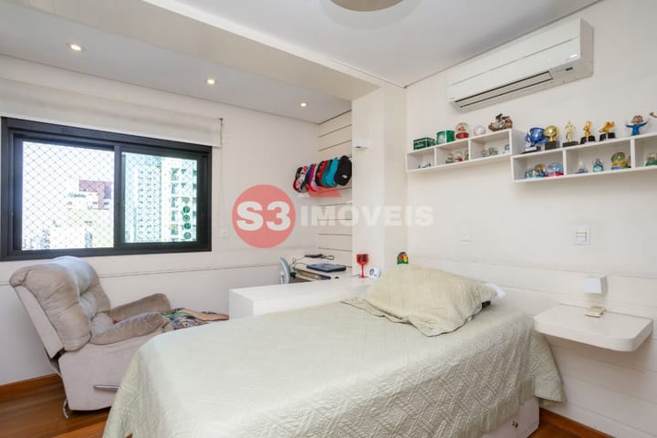 Apartamento à venda com 4 quartos, 235m² - Foto 35