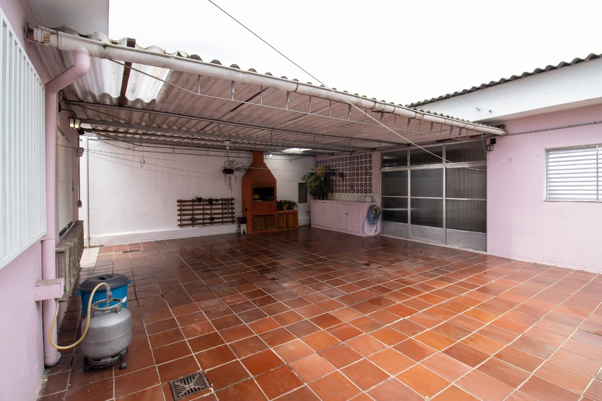 Casa à venda com 3 quartos, 101m² - Foto 7