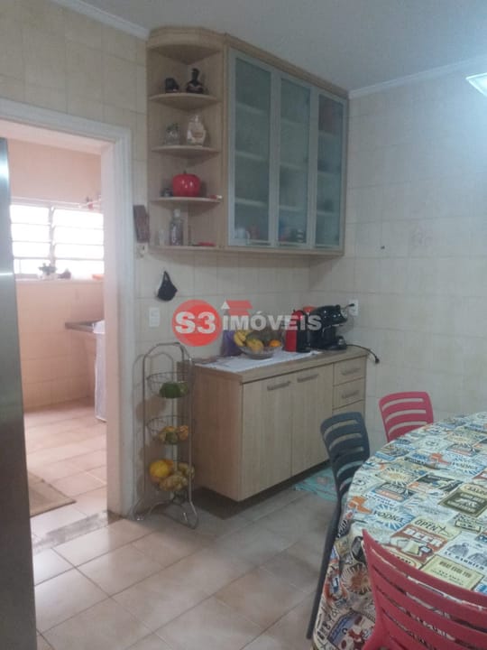 Casa à venda com 3 quartos, 240m² - Foto 32