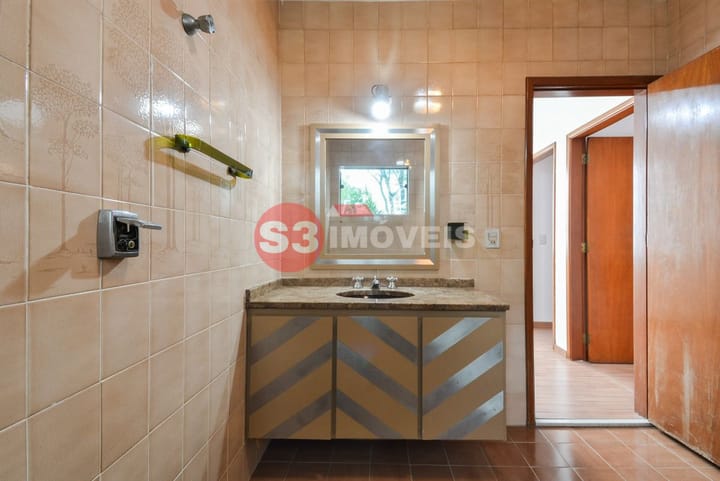 Casa à venda com 4 quartos, 331m² - Foto 44