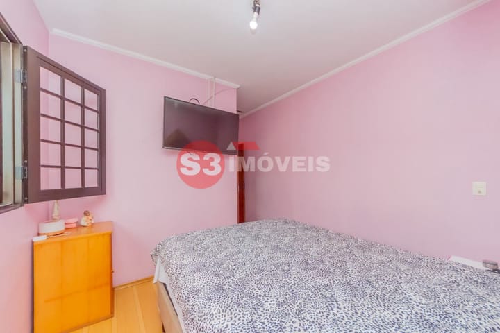 Casa à venda com 3 quartos, 238m² - Foto 2