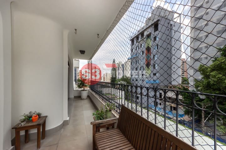 Apartamento à venda com 4 quartos, 225m² - Foto 10