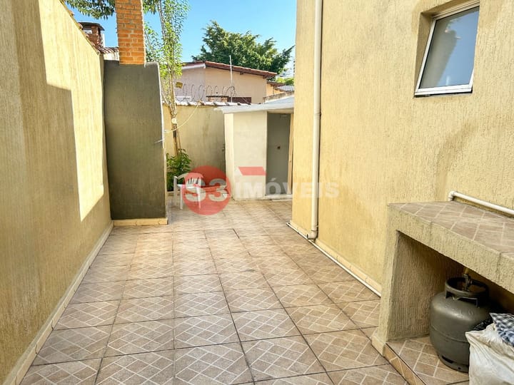 Casa à venda com 5 quartos, 131m² - Foto 29