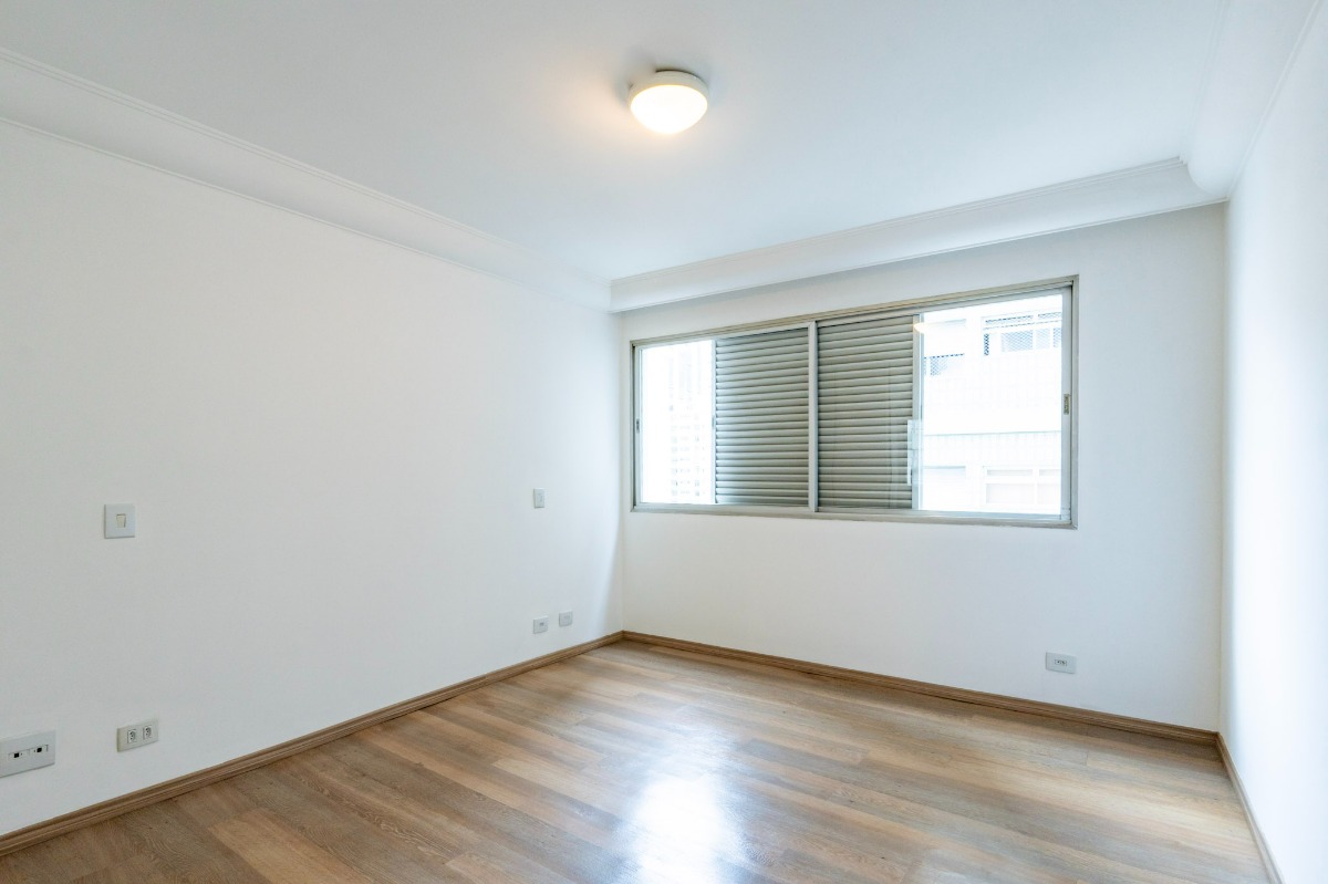 Apartamento à venda com 3 quartos, 150m² - Foto 21