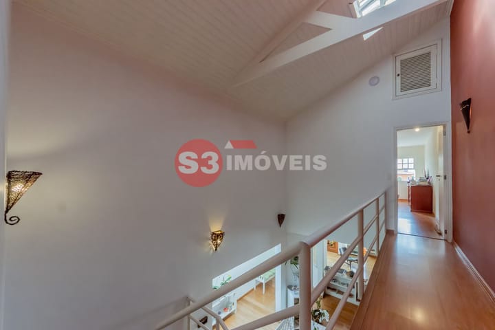 Casa à venda com 3 quartos, 223m² - Foto 14