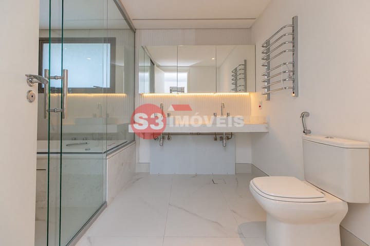 Apartamento à venda com 3 quartos, 244m² - Foto 32