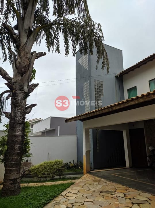 Casa à venda com 3 quartos, 330m² - Foto 14