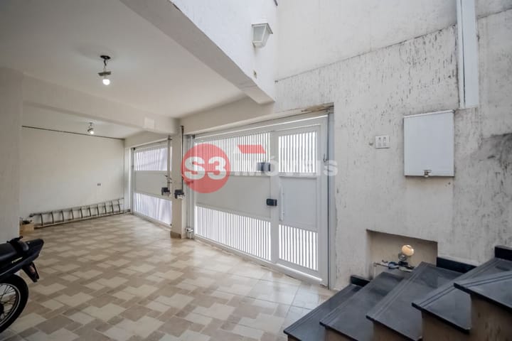 Casa à venda com 3 quartos, 200m² - Foto 17