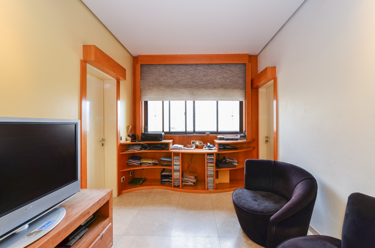 Apartamento à venda com 4 quartos, 270m² - Foto 18