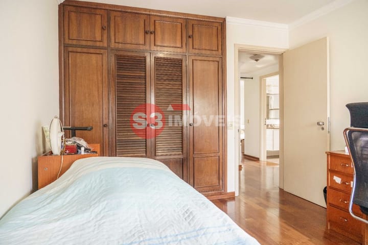 Apartamento à venda com 3 quartos, 207m² - Foto 11