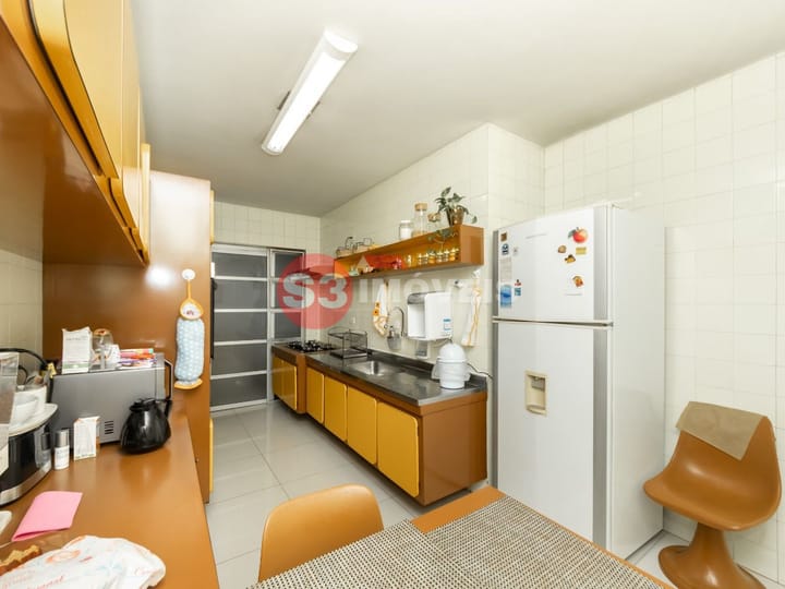 Apartamento à venda com 3 quartos, 130m² - Foto 28