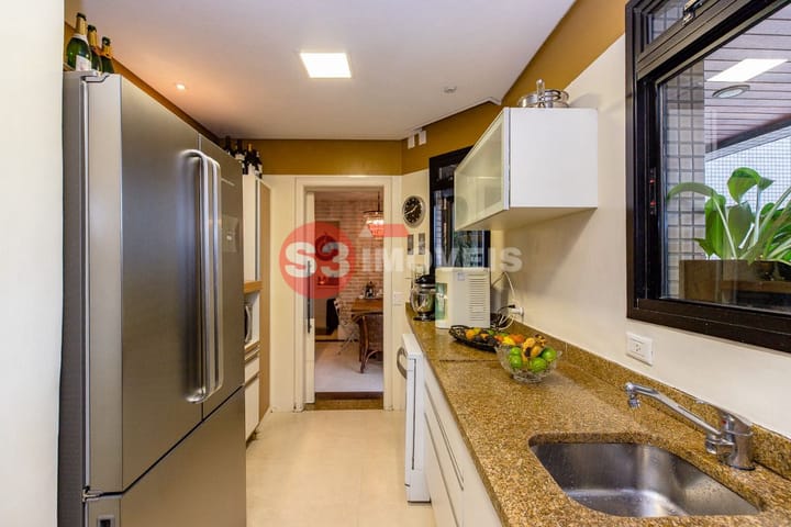 Apartamento à venda com 3 quartos, 205m² - Foto 23