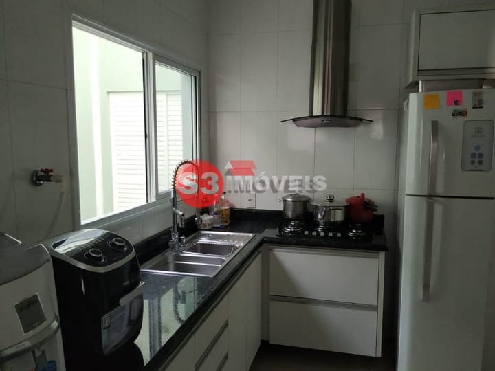 Casa à venda com 4 quartos, 180m² - Foto 6