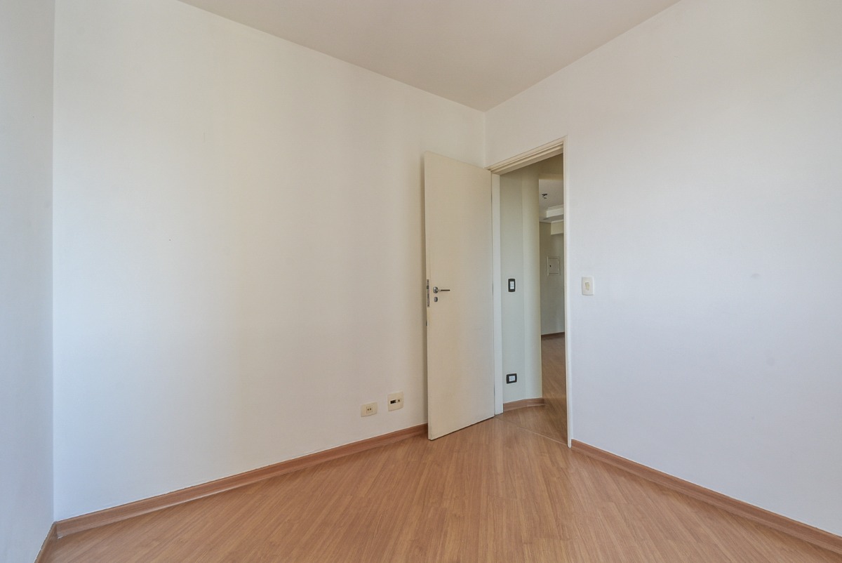 Apartamento à venda com 2 quartos, 56m² - Foto 15