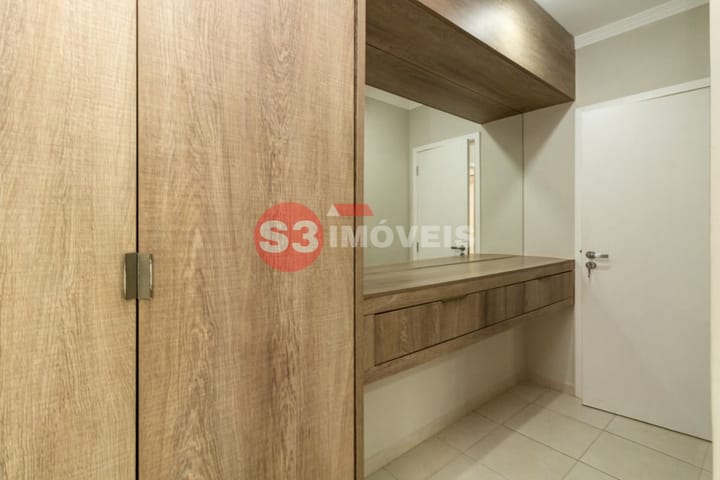 Apartamento à venda com 3 quartos, 158m² - Foto 19