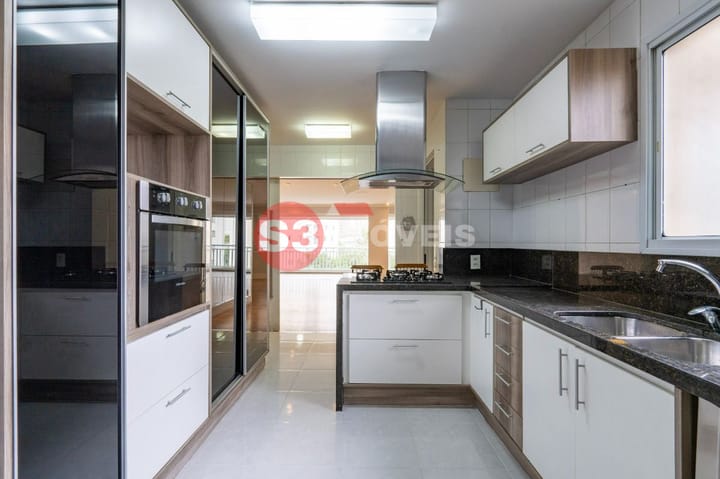 Apartamento à venda com 3 quartos, 145m² - Foto 19