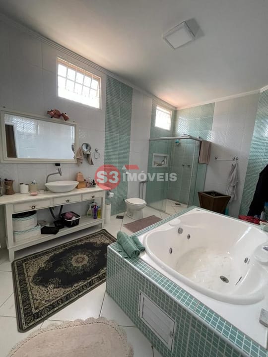 Casa à venda com 4 quartos, 220m² - Foto 12