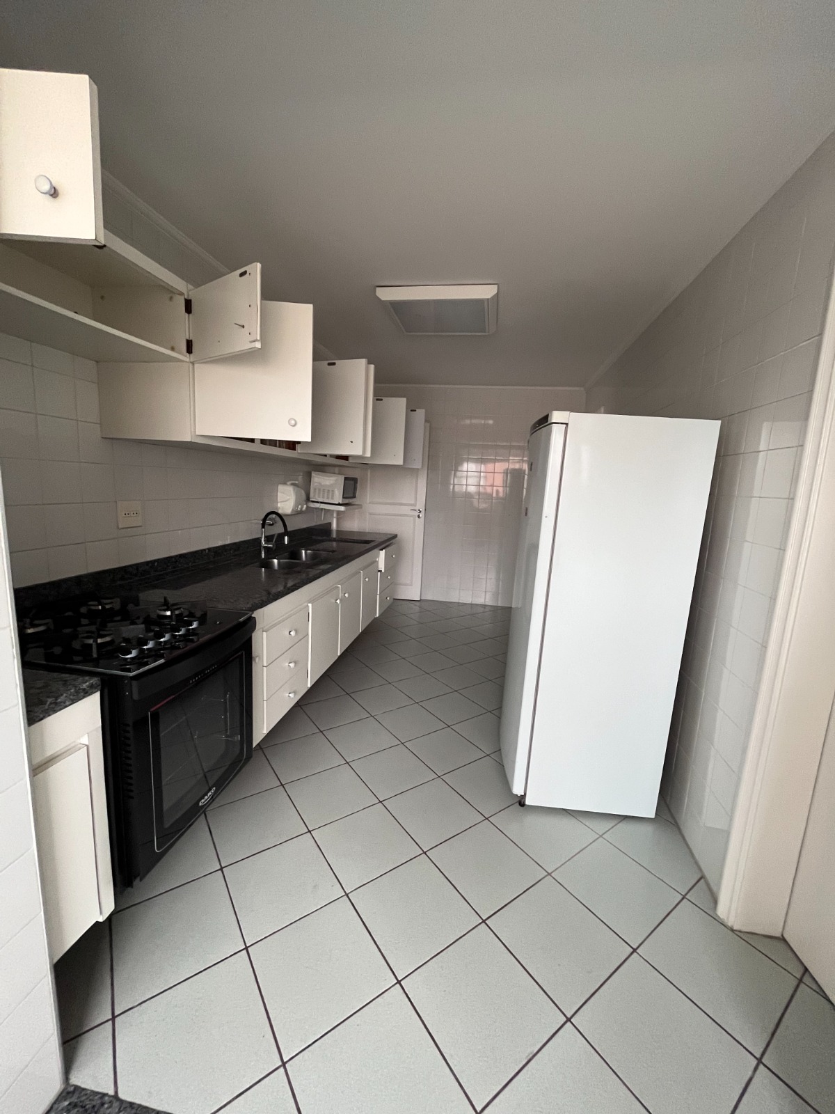 Apartamento à venda com 3 quartos, 128m² - Foto 13