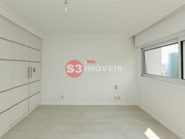 Apartamento à venda com 3 quartos, 190m² - Foto 11