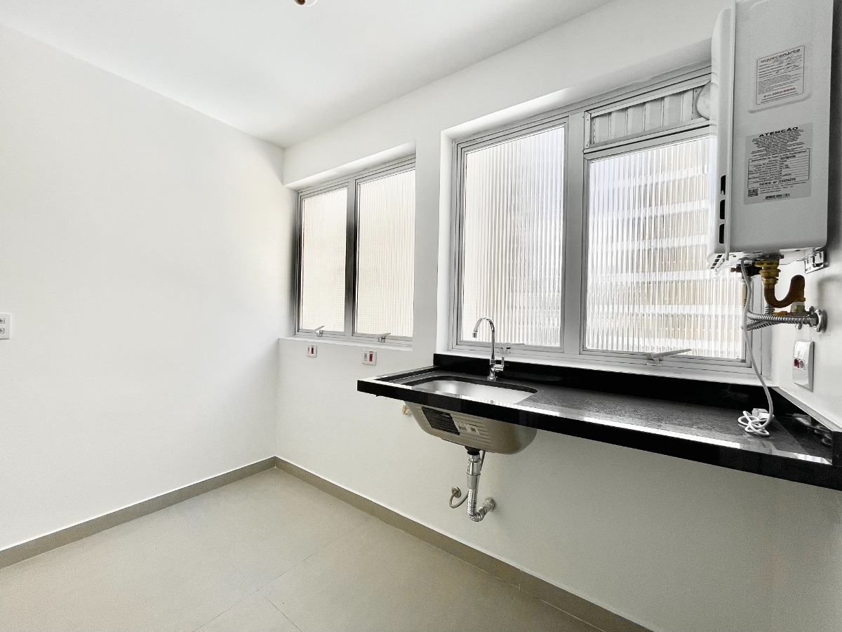 Apartamento à venda com 3 quartos, 137m² - Foto 11