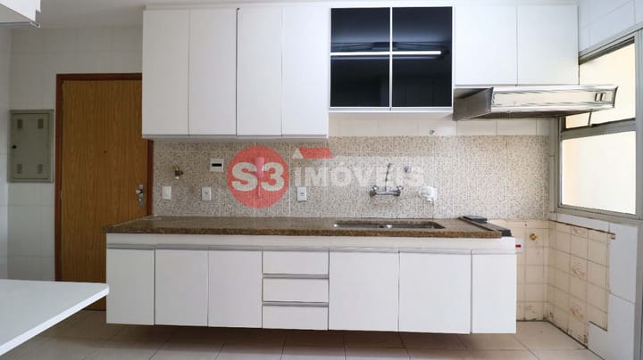 Apartamento à venda com 3 quartos, 142m² - Foto 28