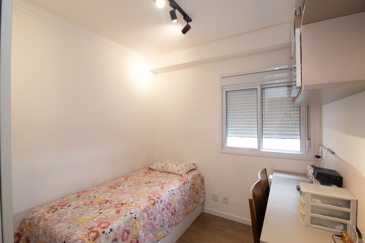 Apartamento à venda com 2 quartos, 70m² - Foto 18