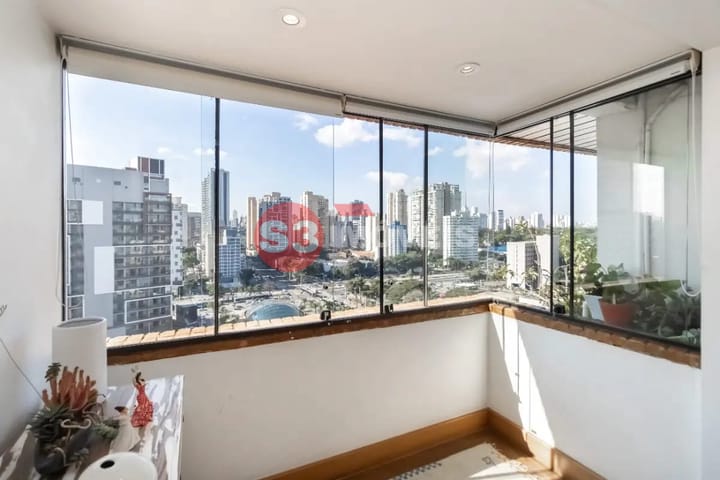 Apartamento à venda com 3 quartos, 190m² - Foto 6