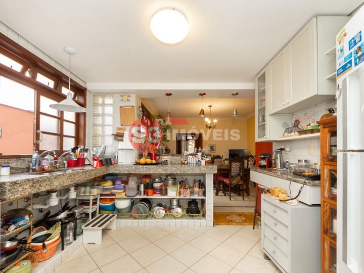 Casa à venda com 3 quartos, 220m² - Foto 28