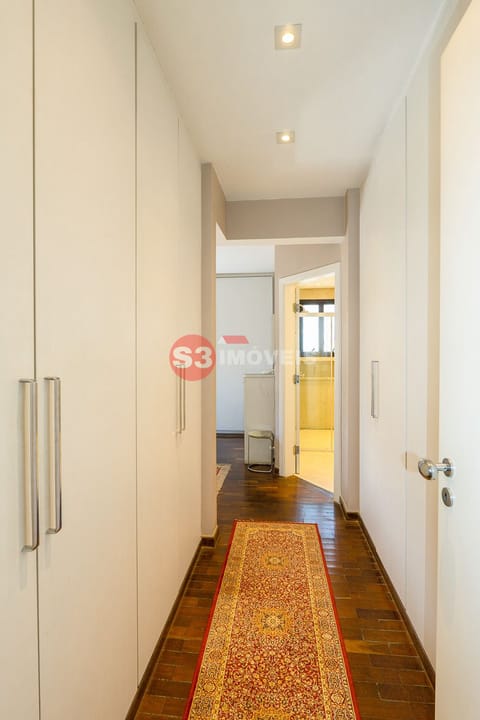 Apartamento à venda com 3 quartos, 200m² - Foto 40