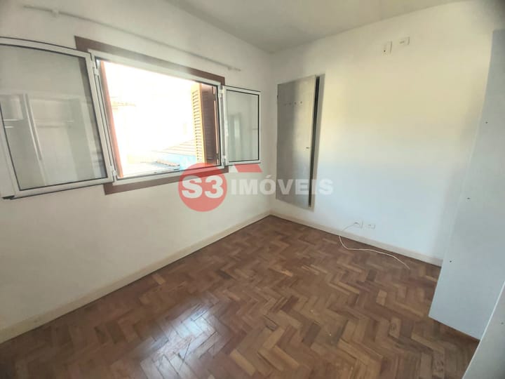 Casa à venda com 2 quartos, 60m² - Foto 25