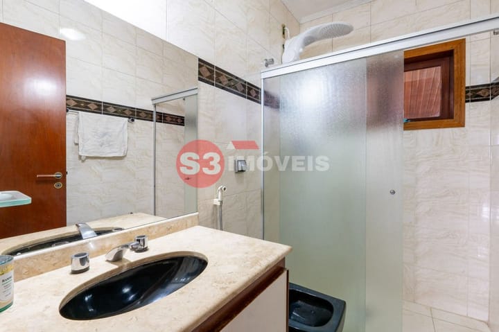 Casa à venda com 5 quartos, 270m² - Foto 23