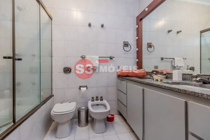 Casa à venda com 4 quartos, 310m² - Foto 31