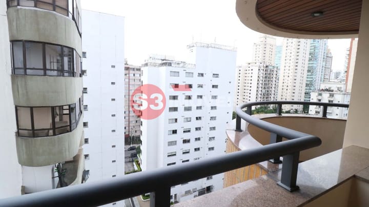 Apartamento à venda com 4 quartos, 227m² - Foto 40