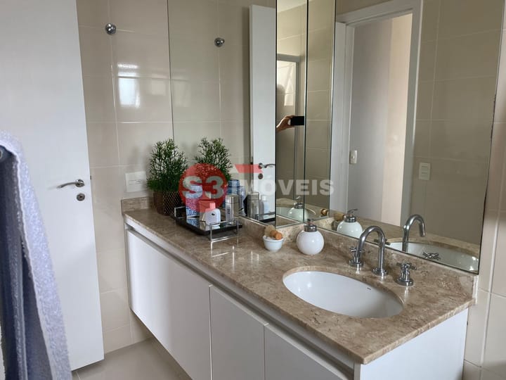 Apartamento à venda com 3 quartos, 213m² - Foto 35