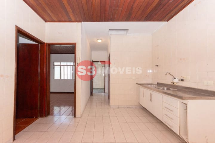 Casa à venda com 5 quartos, 210m² - Foto 12