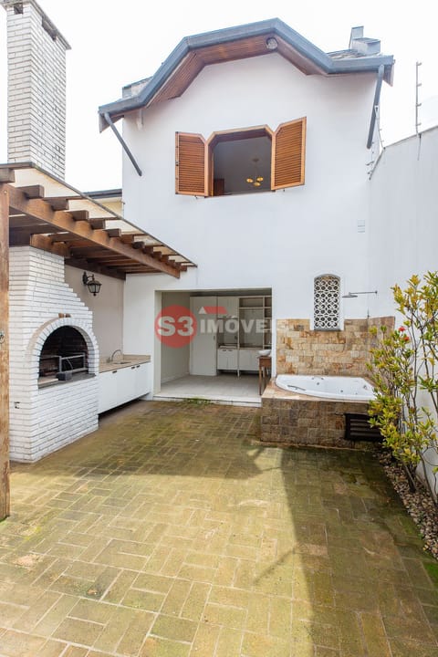 Casa à venda com 4 quartos, 230m² - Foto 21