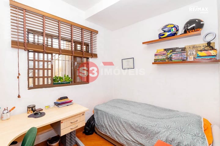 Casa à venda com 4 quartos, 133m² - Foto 8