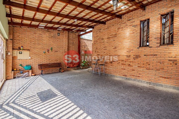 Casa à venda com 3 quartos, 250m² - Foto 47