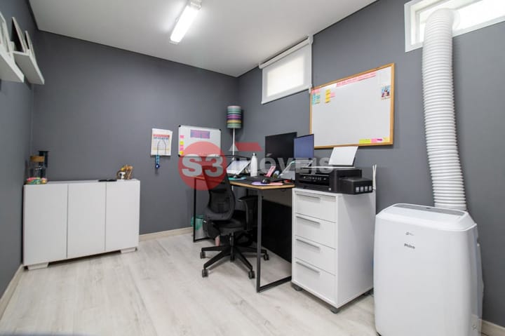 Casa à venda com 3 quartos, 300m² - Foto 46