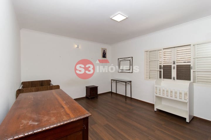 Casa à venda com 5 quartos, 270m² - Foto 9