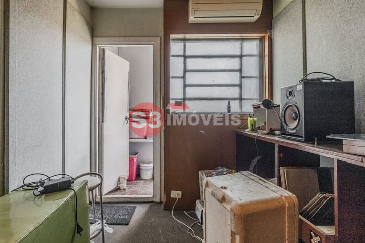 Casa à venda com 5 quartos, 200m² - Foto 27