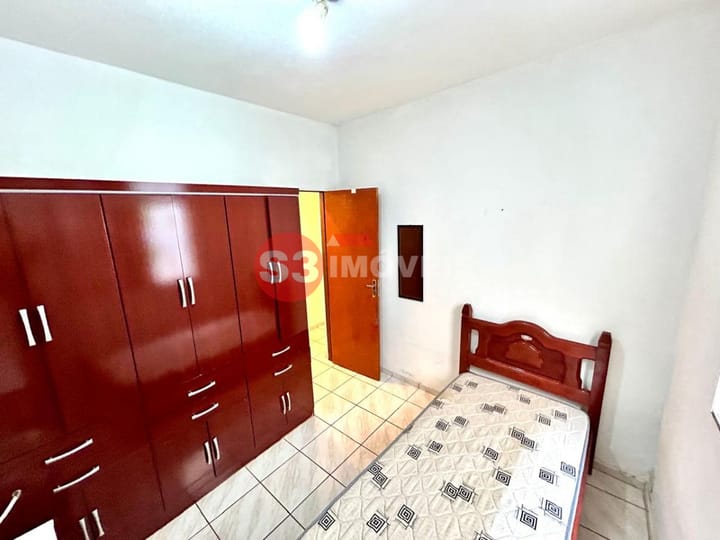 Casa à venda com 4 quartos, 98m² - Foto 11