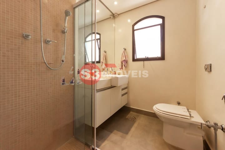 Apartamento à venda com 4 quartos, 225m² - Foto 15