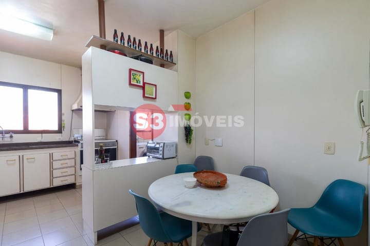 Apartamento à venda com 4 quartos, 196m² - Foto 29