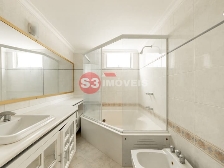 Apartamento à venda com 3 quartos, 190m² - Foto 19