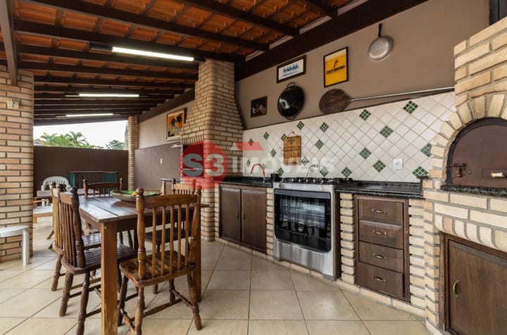 Casa à venda com 3 quartos, 230m² - Foto 48