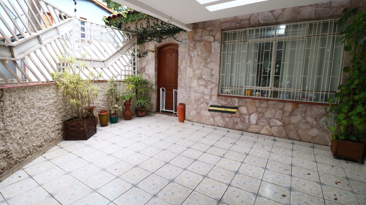 Casa à venda com 4 quartos, 200m² - Foto 5