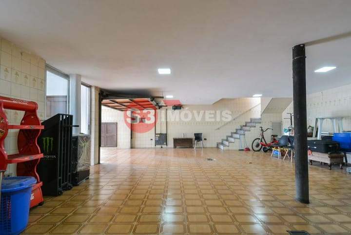 Casa à venda com 4 quartos, 331m² - Foto 59