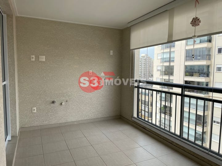 Apartamento à venda com 2 quartos, 69m² - Foto 2