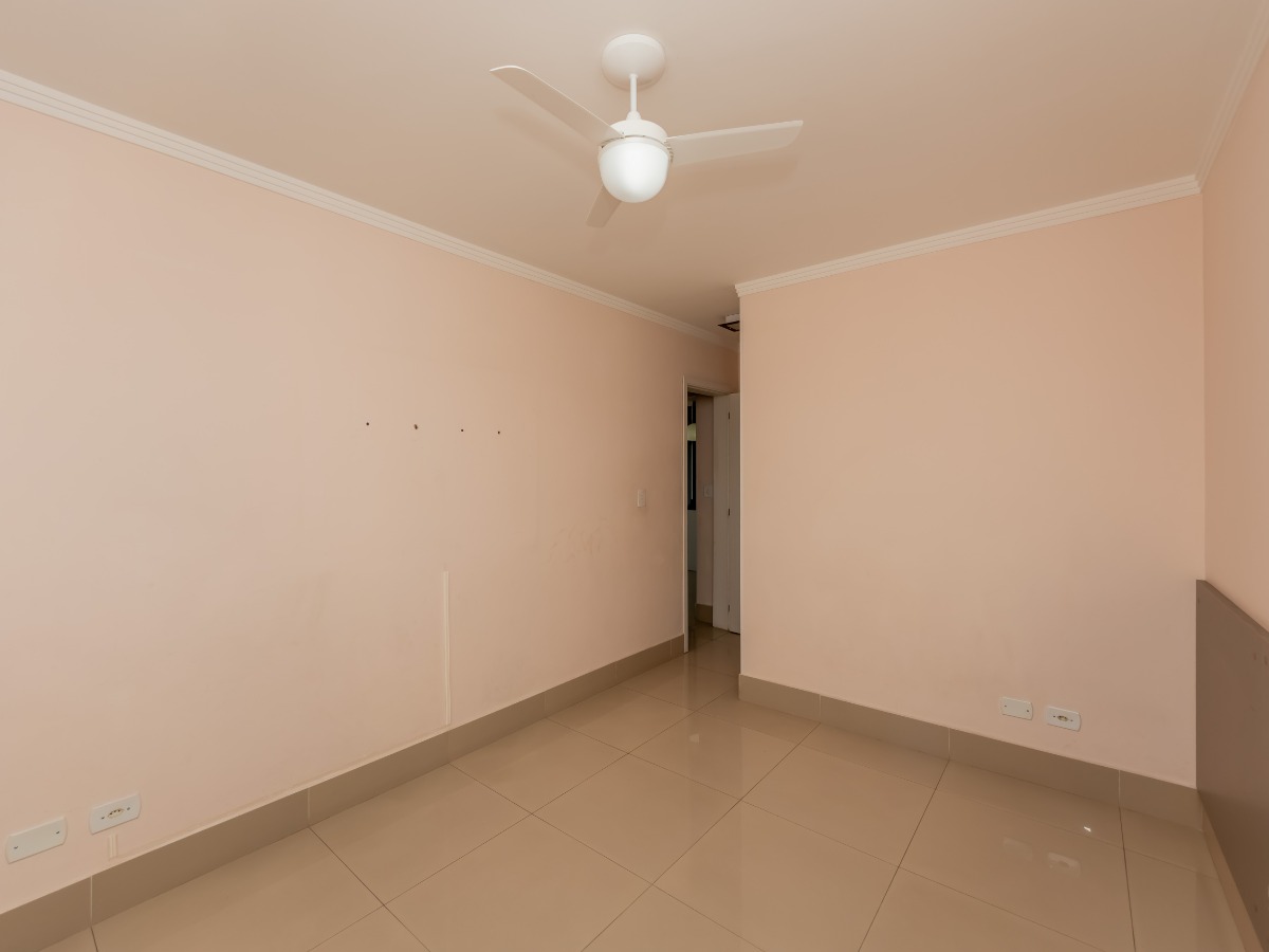 Apartamento à venda com 3 quartos, 75m² - Foto 17